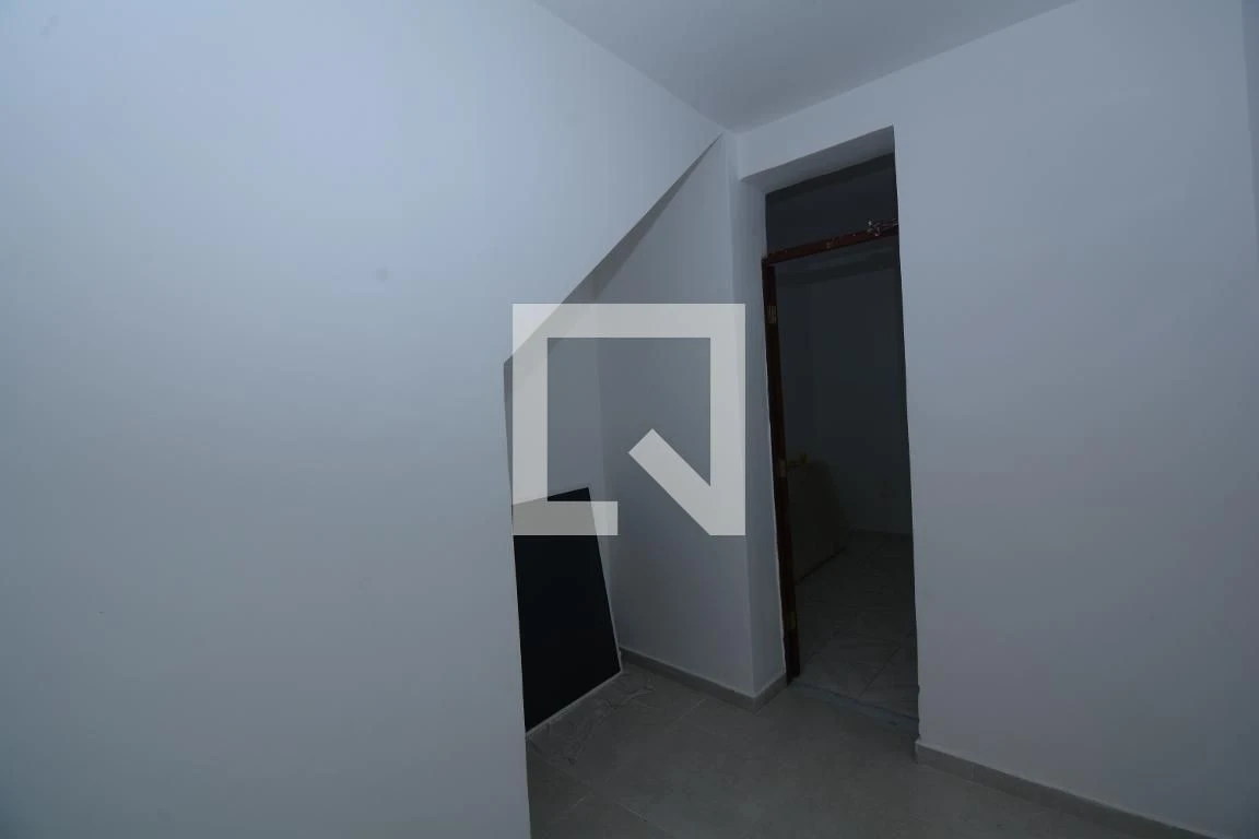 Casa sem mobília com 2 quartos, 1 banheiro e vaga — photo 46