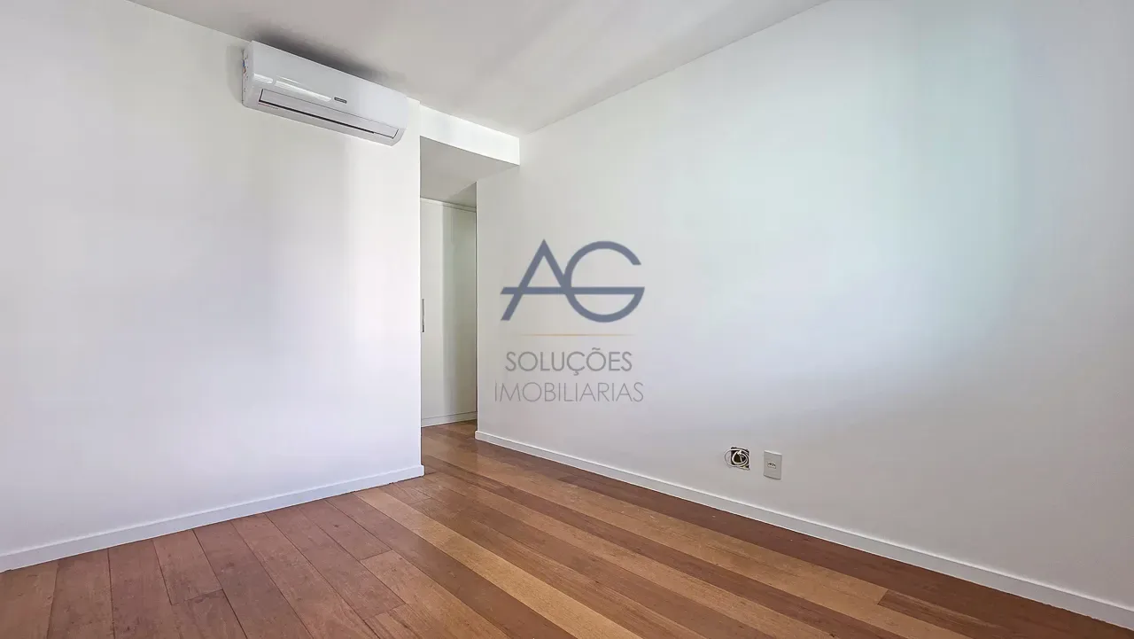 110 m² apartment with 2 bedrooms and 2 parking spots — photo 29
