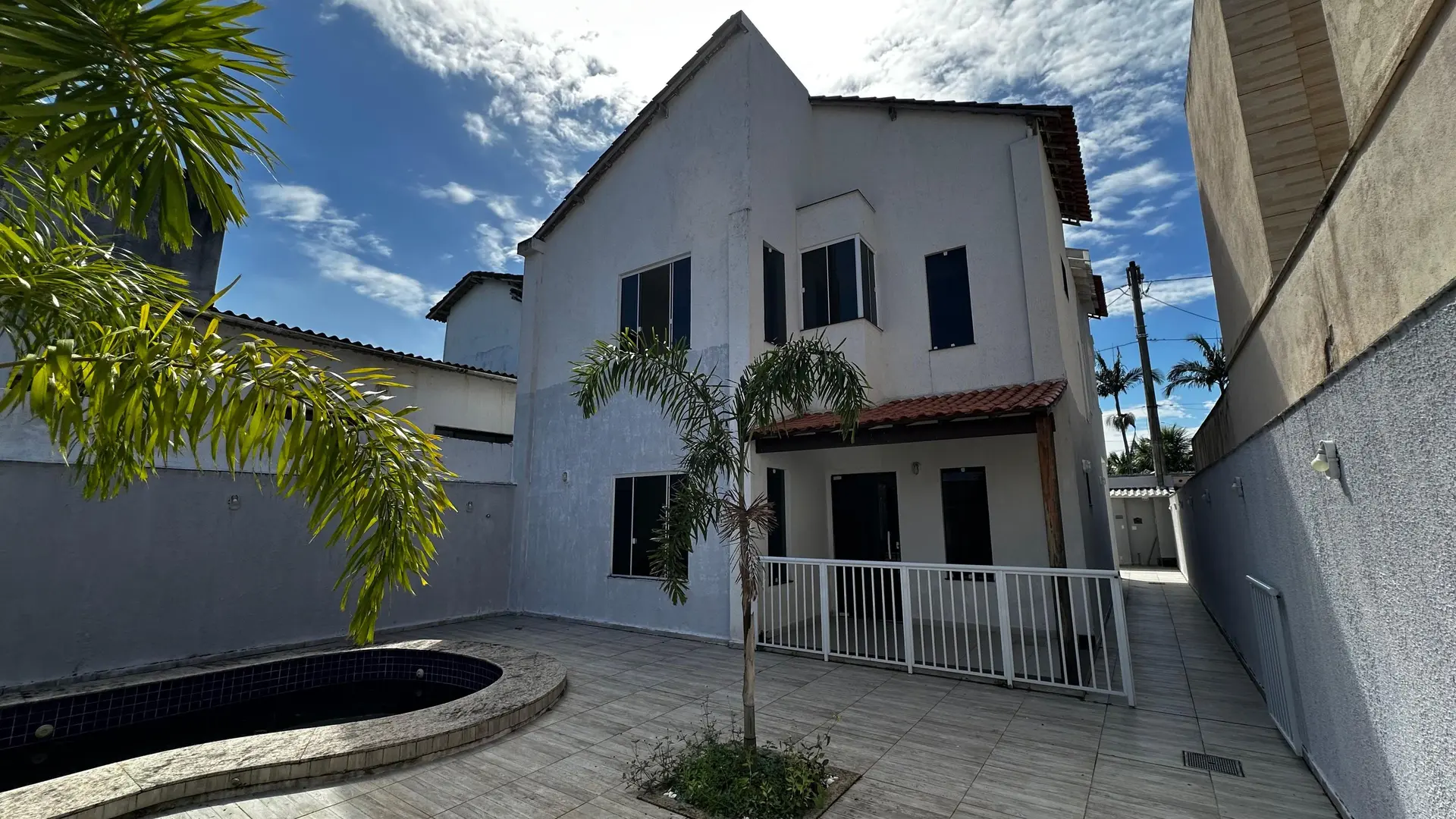 Casa com 4 quartos e 3 suítes, 2 vagas de garagem — photo 9