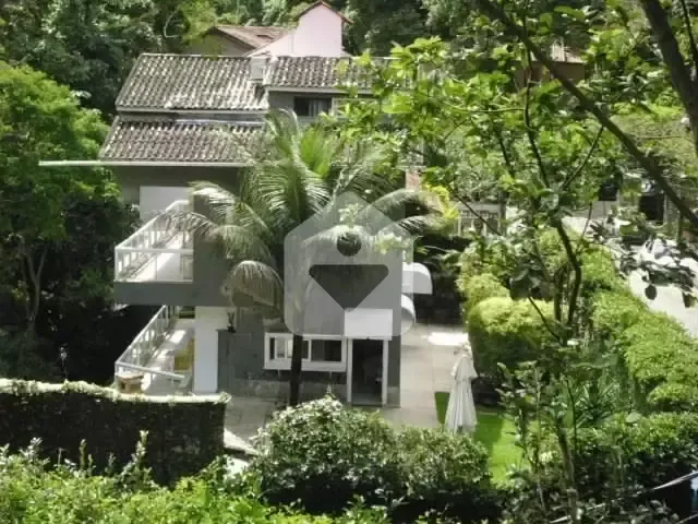 400 m² furnished house with 6 bedrooms and en-suites — photo 18