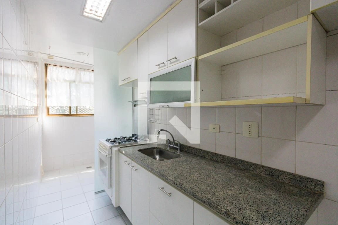 Apartamento com 3 quartos e cozinha fechada a gás — photo 2