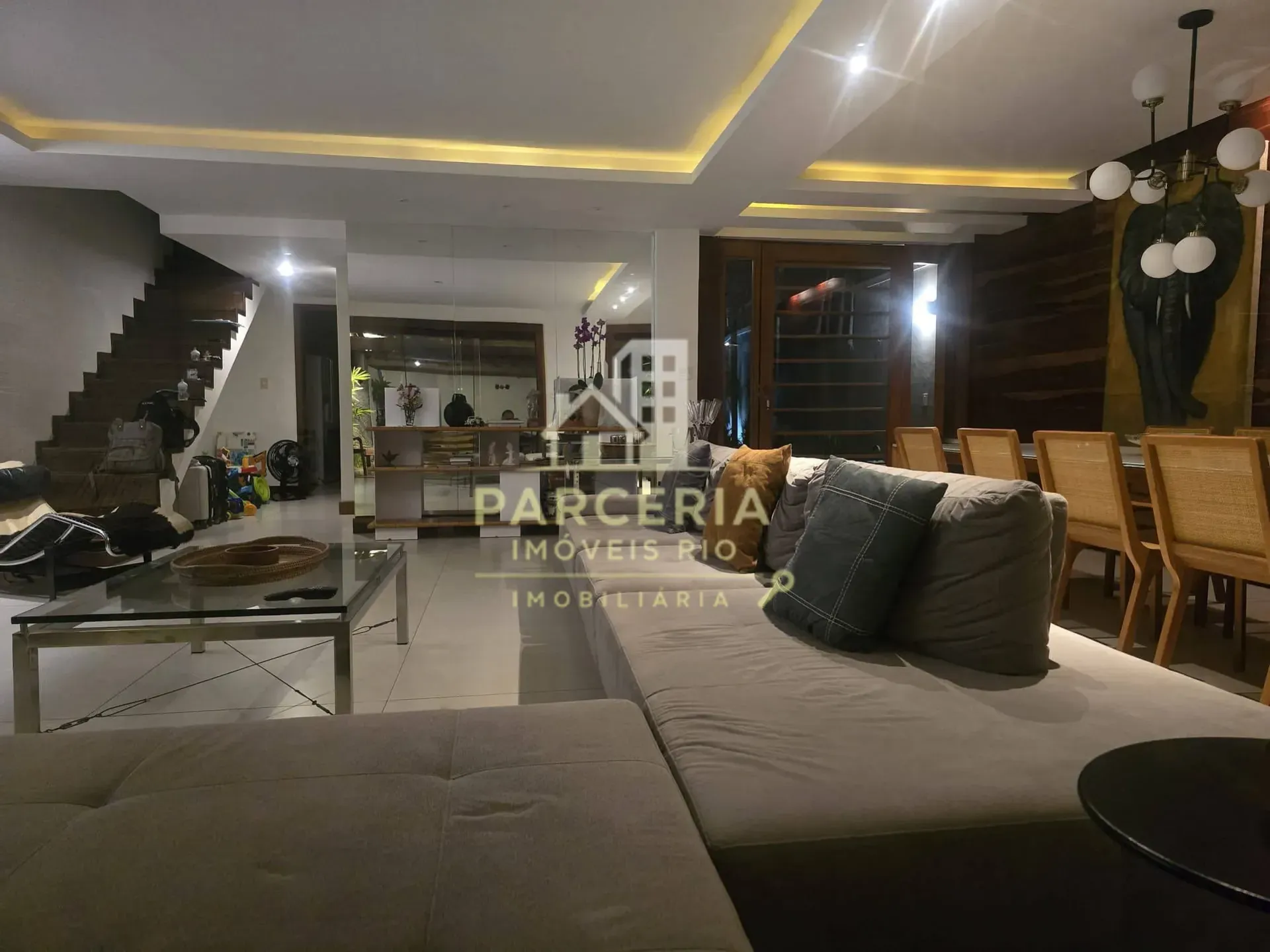 Casa mobiliada com 5 quartos e área de piscina compartilhada — photo 10