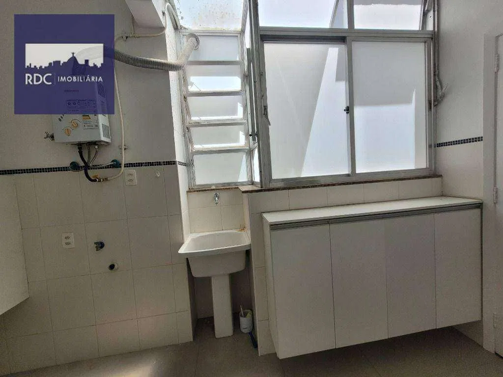 Apartamento com 2 dormitórios e 75 m², cozinha separada — photo 18