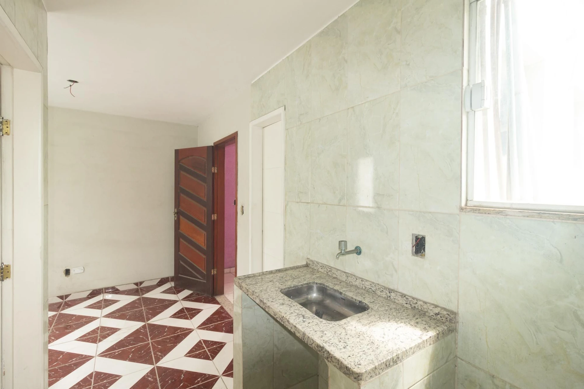 1-bedroom apartment with fitted kitchen cabinets — photo 2