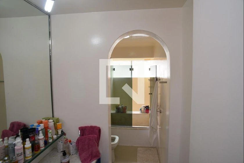 Furnished 350 m² apartment with 3 bedrooms and 2 parking — photo 45