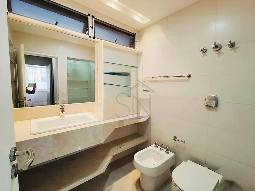 Home office in a 4-bedroom apartment, 316 m² — photo 19