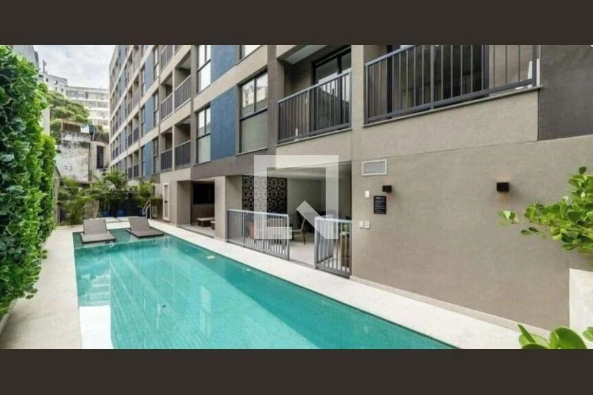 One-bedroom apartment in a building with a gym — photo 49