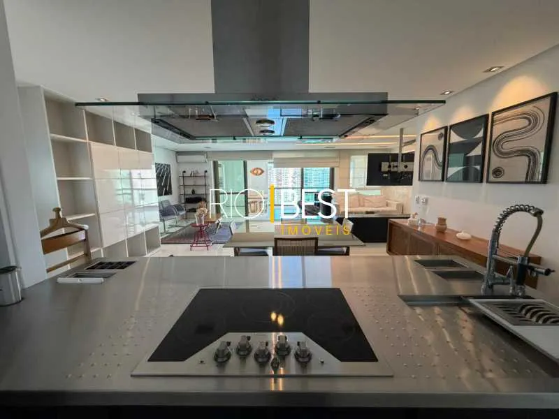Apartment with 4 rooms and 3 modern suites — photo 25