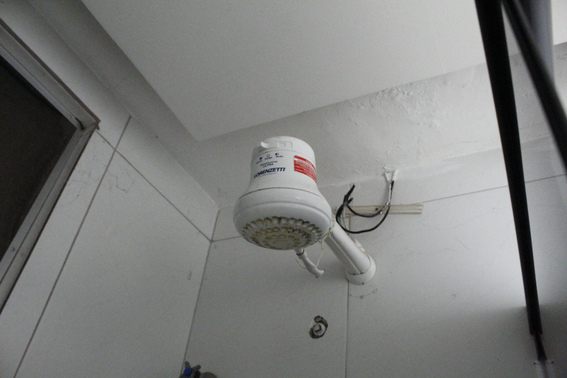 Unfurnished 2-bedroom apartment with a balcony — photo 2