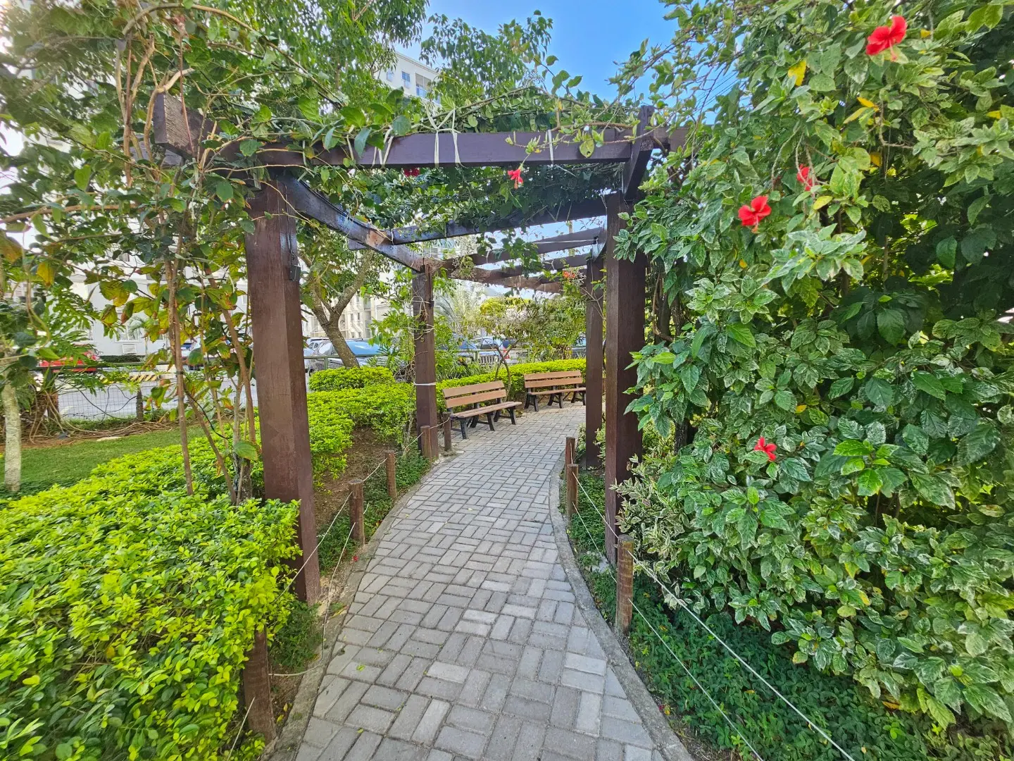Невмебльована квартира з 2 спальнями 53 м² та приватним BBQ — photo 26
