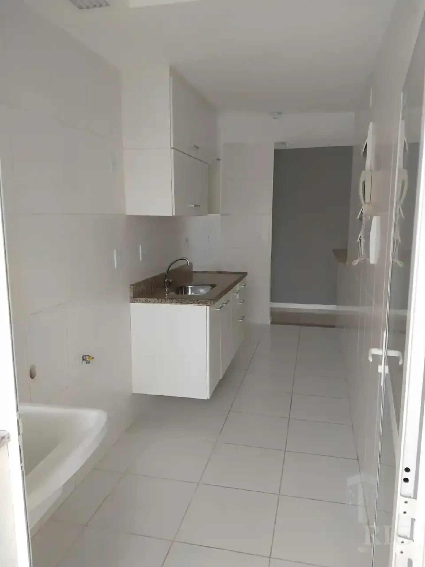 Apartamento de 3 quartos com 3 suítes e 91 m² — photo 4