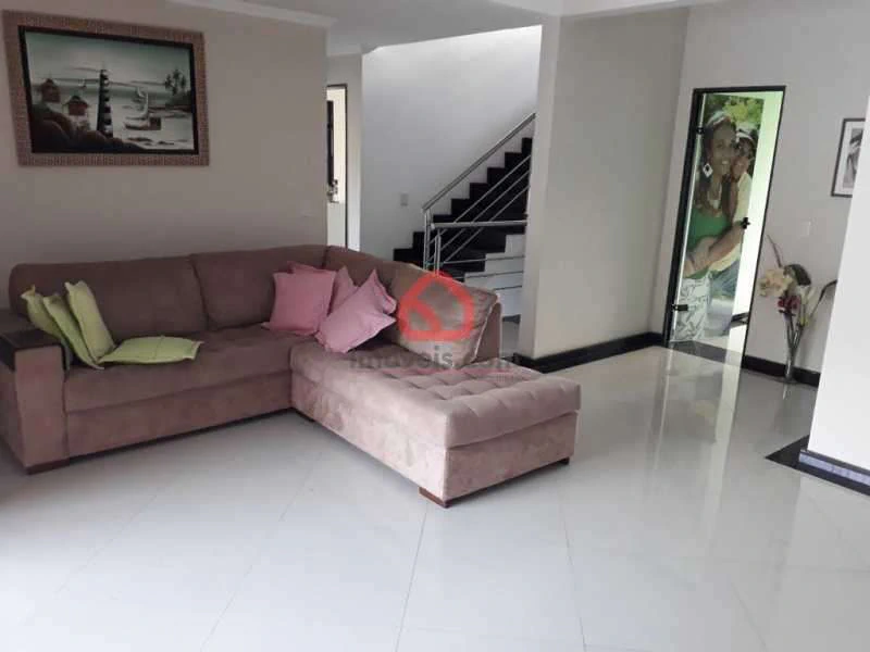 600 m² house with 3 suites and 7 bathrooms — photo 4