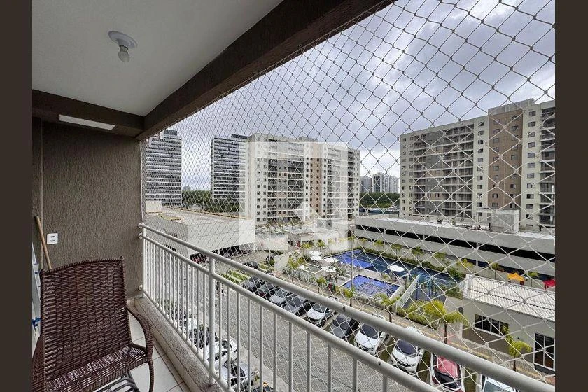 2-bedroom apartment in a building with a gym — photo 33