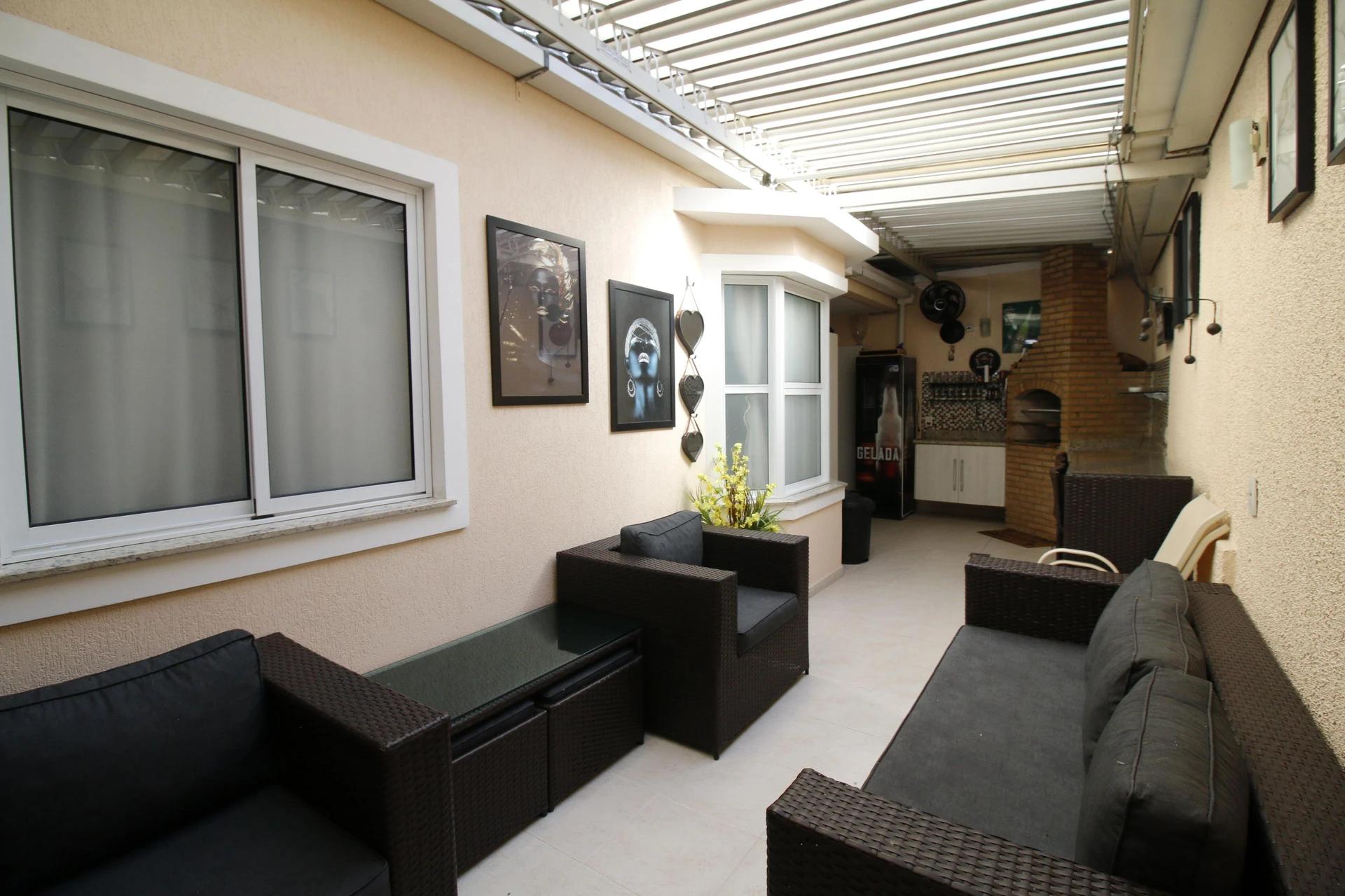 Furnished house, 230 m², with a glass-enclosed balcony — photo 10