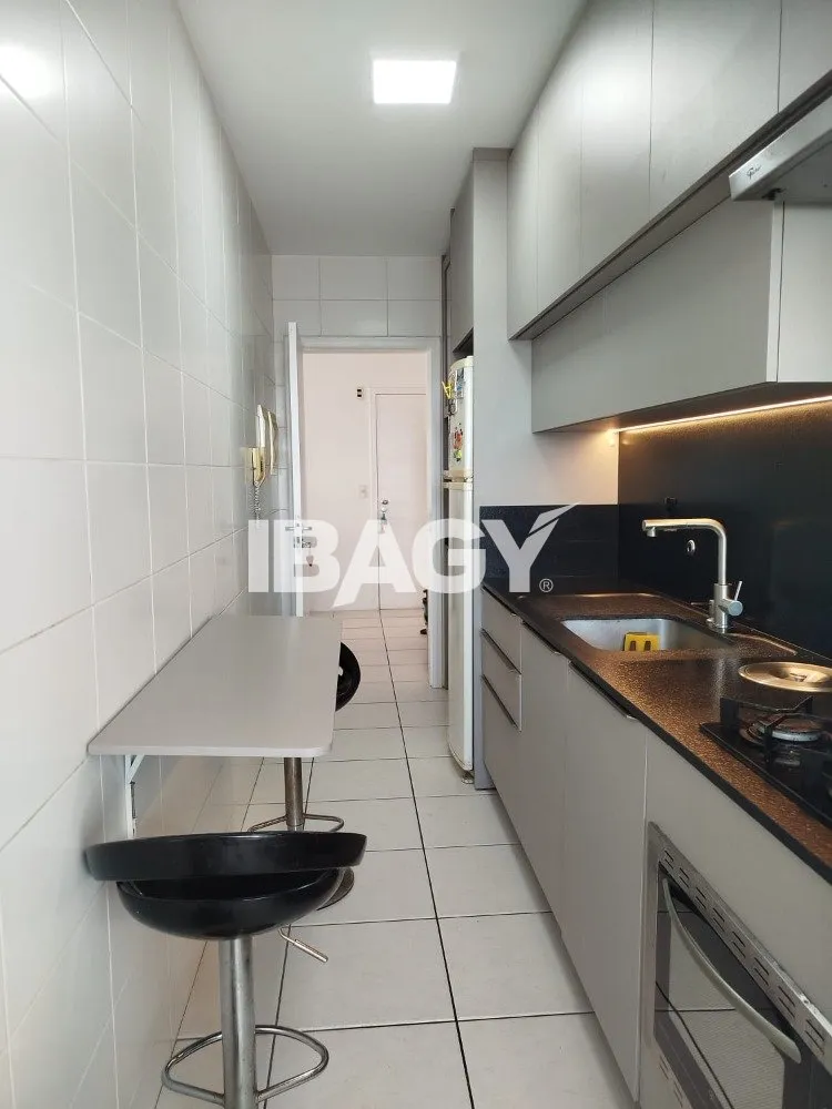 Furnished 3-bedroom apartment with 126 m² — photo 6