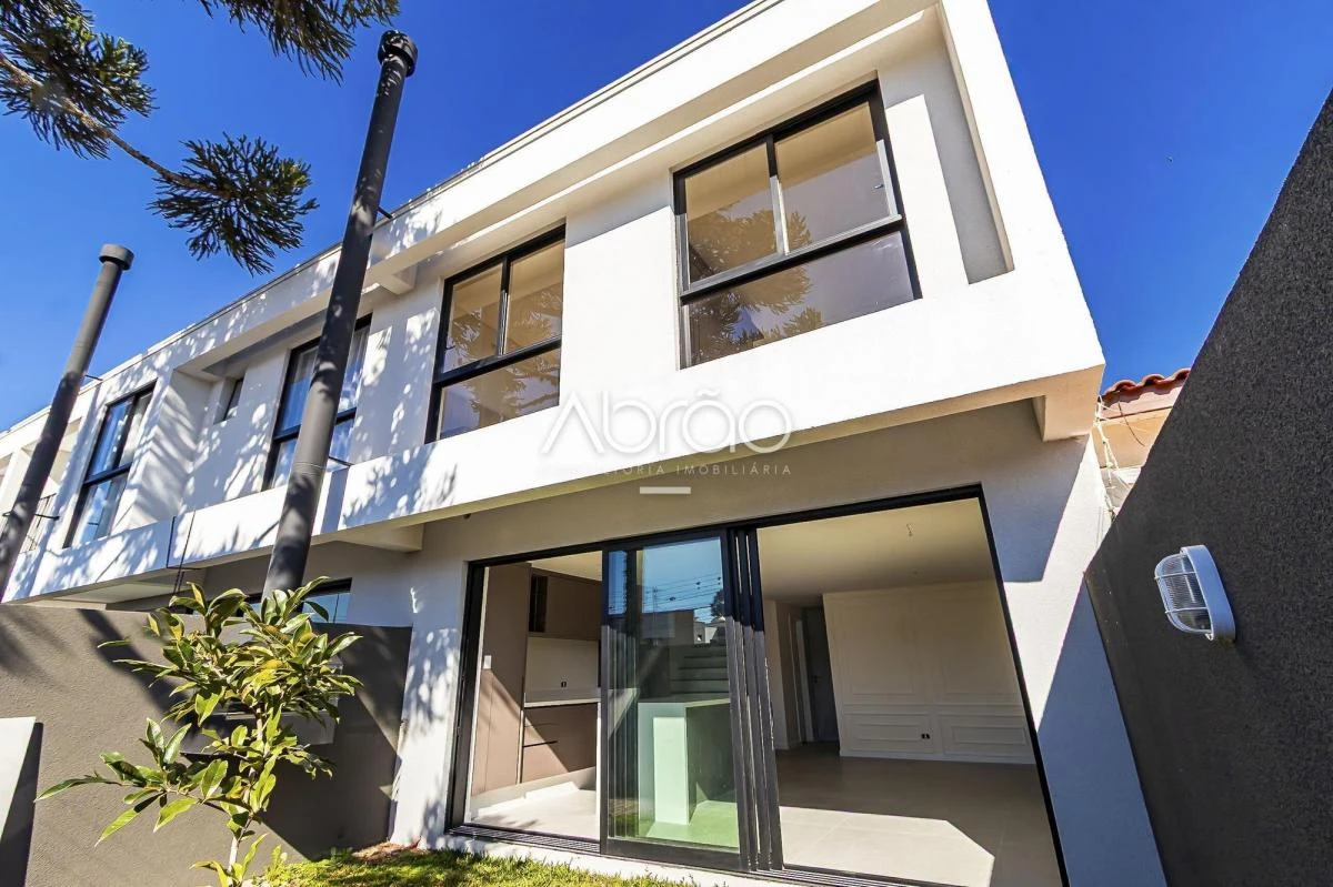 House with a washing machine and open-plan kitchen — photo 9