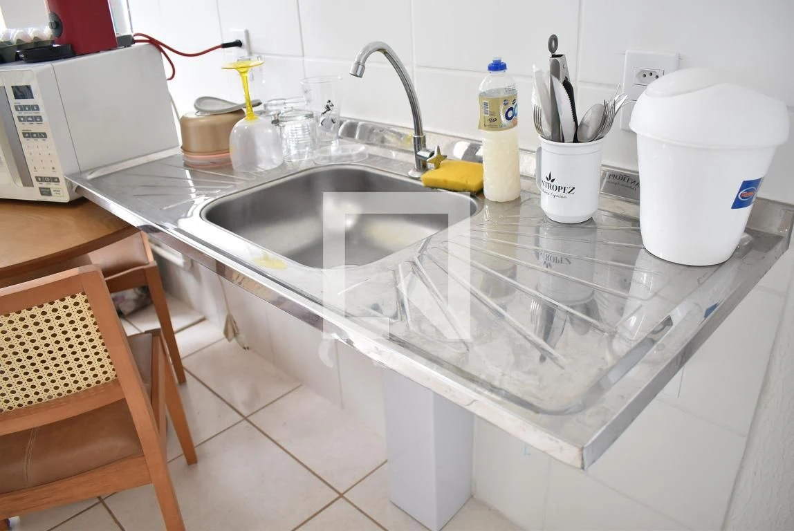 Apartamento amueblado con 2 dormitorios y cocina abierta — photo 23