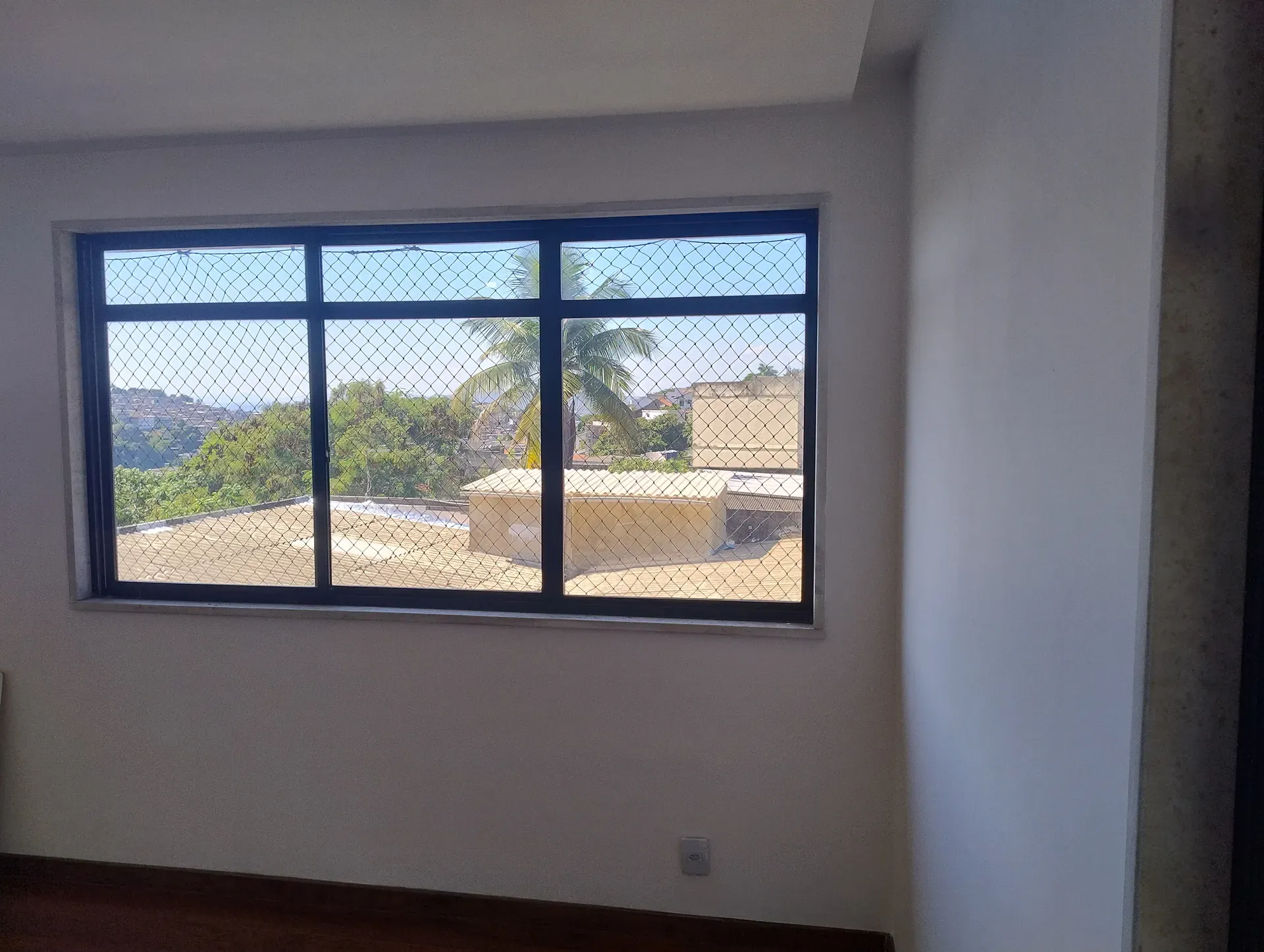 1st-floor apartment with 4 bedrooms, balcony and suite — photo 18