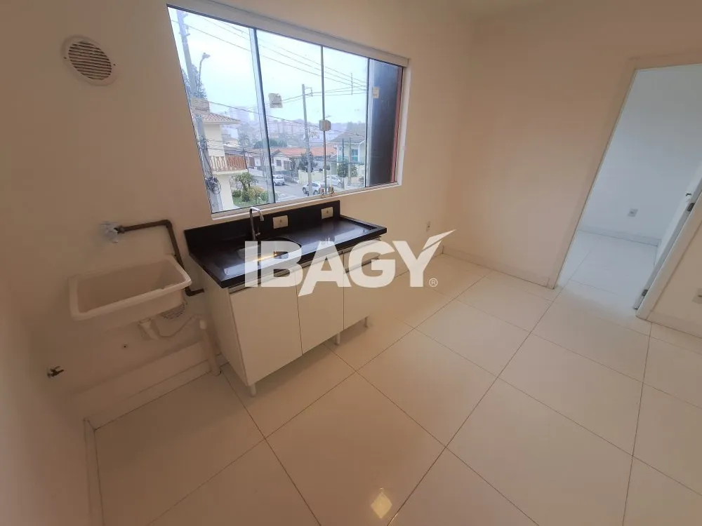 Unfurnished 2-bedroom apartment with 48 m² and kitchenette — photo 5