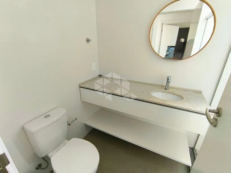 2-bedroom apartment with a washing machine — photo 6
