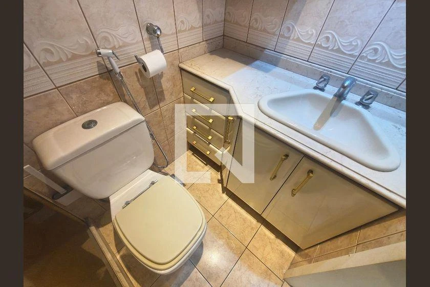 Робоче місце та 2 спальні: квартира 129 м²