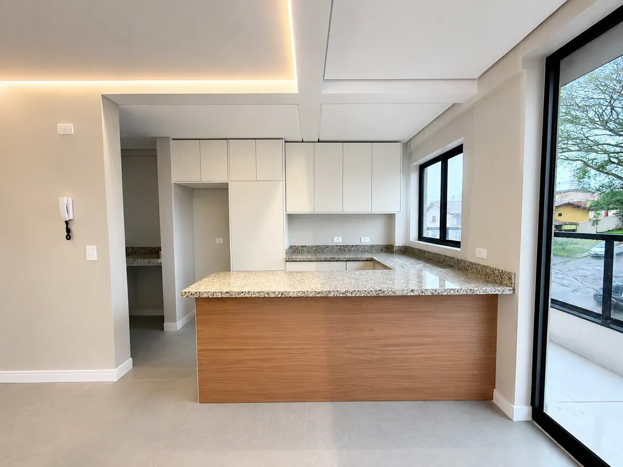 Cobertura sem mobília de 160 m² com 2 suítes e 3 banheiros