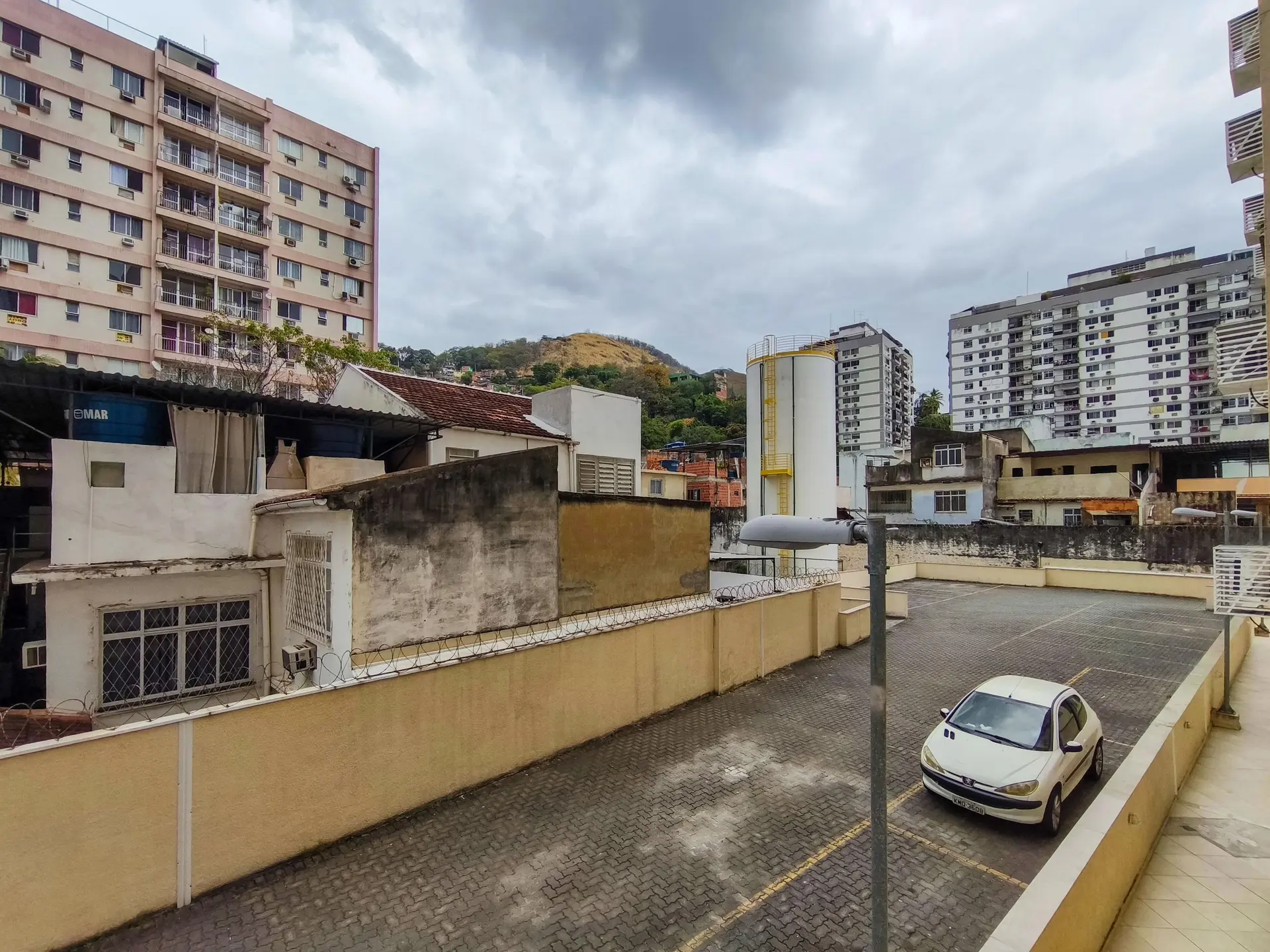 Apartamento de 2 quartos em condomínio com piscina — photo 39