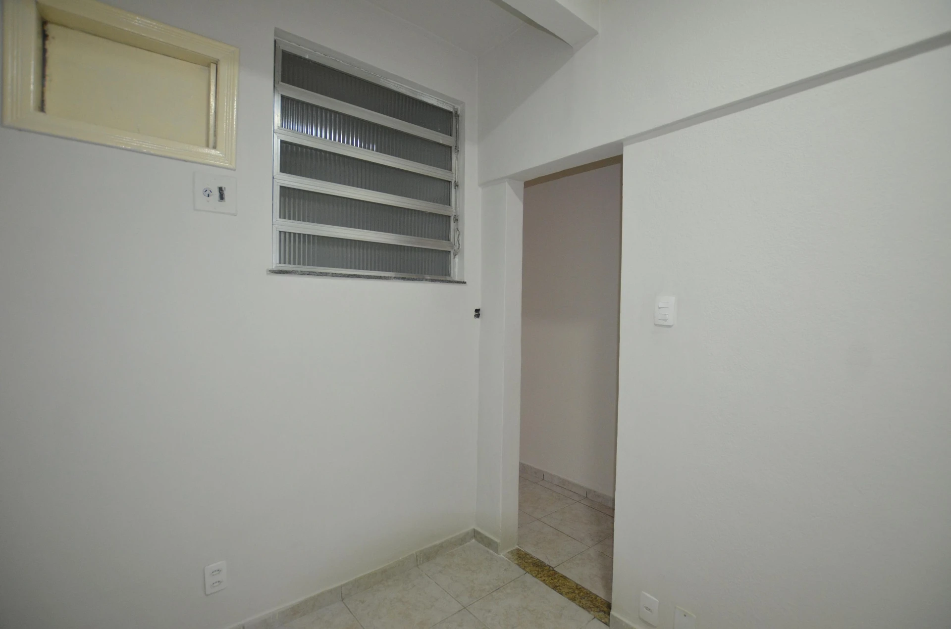 3-bedroom apartment with 2 bathrooms and no parking — photo 28