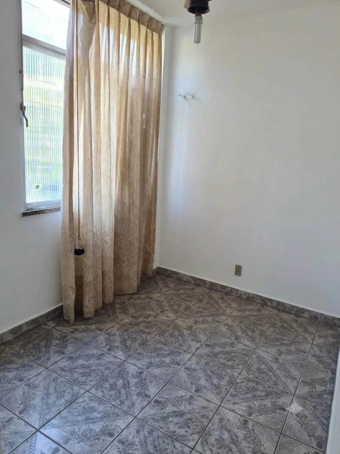 Apartment with 2 bedrooms, 1 bathroom and 1 parking spot — photo 11