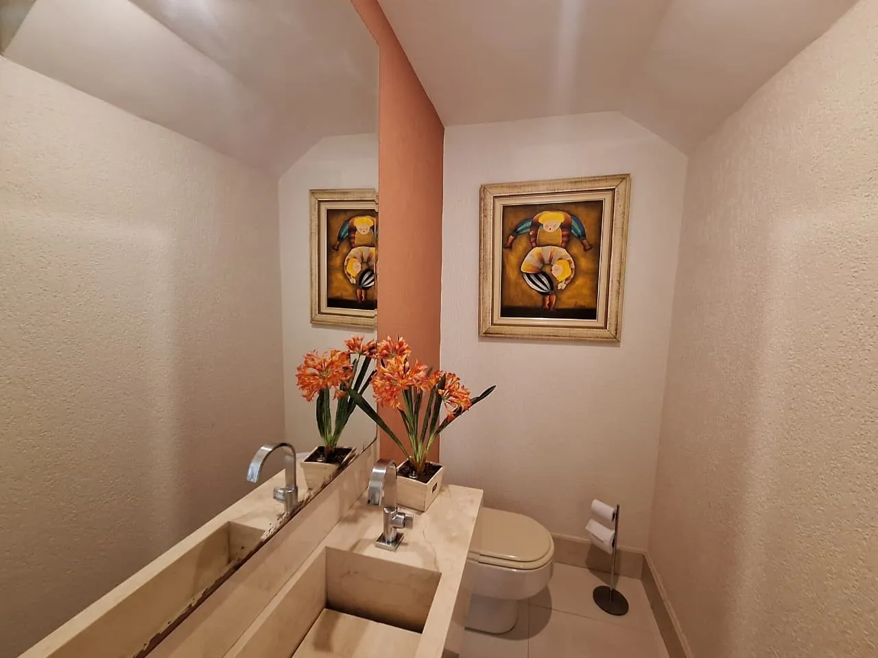 Furnished house with 4 bedrooms and 5 bathrooms — photo 21