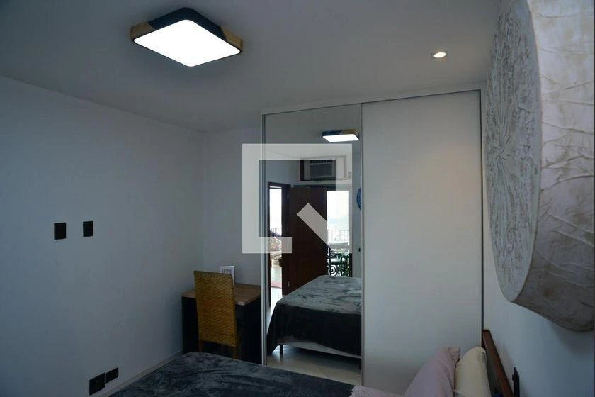 Furnished apartment with balcony and 2 en-suite bedrooms — photo 15
