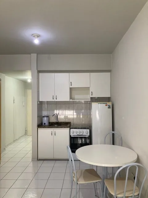 Studio mobiliado com cozinha a gás e 1 quarto — photo 3