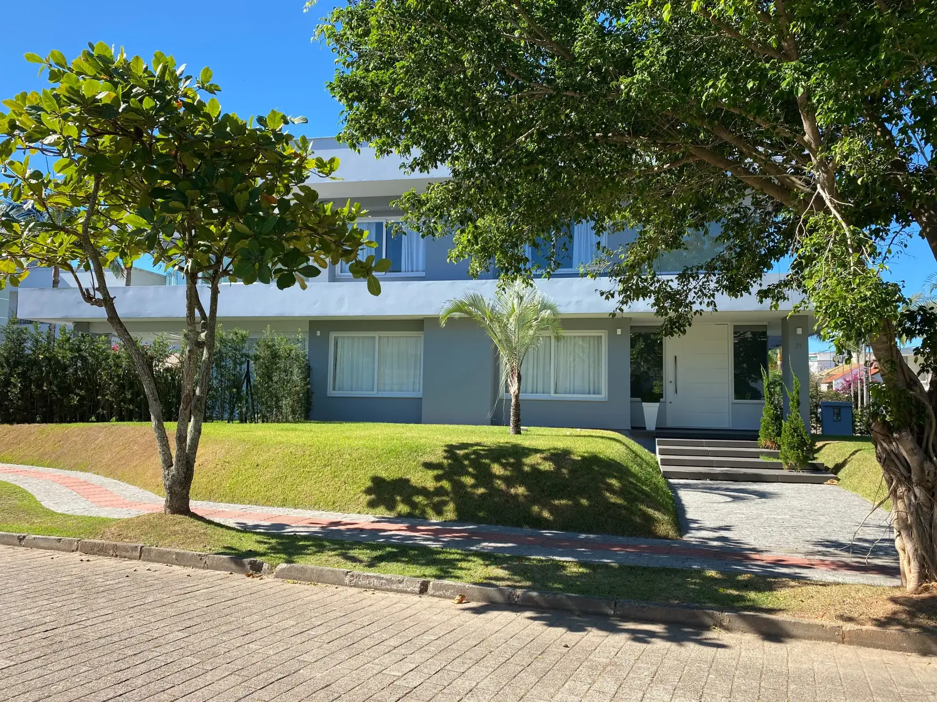 Furnished house for rent with 6 bedrooms and 450 m² — photo 19