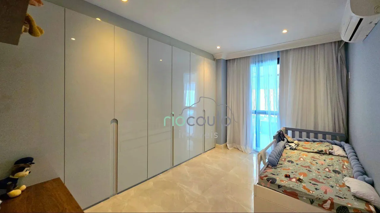 Furnished apartment with 4 bedrooms and open-plan kitchen — photo 4