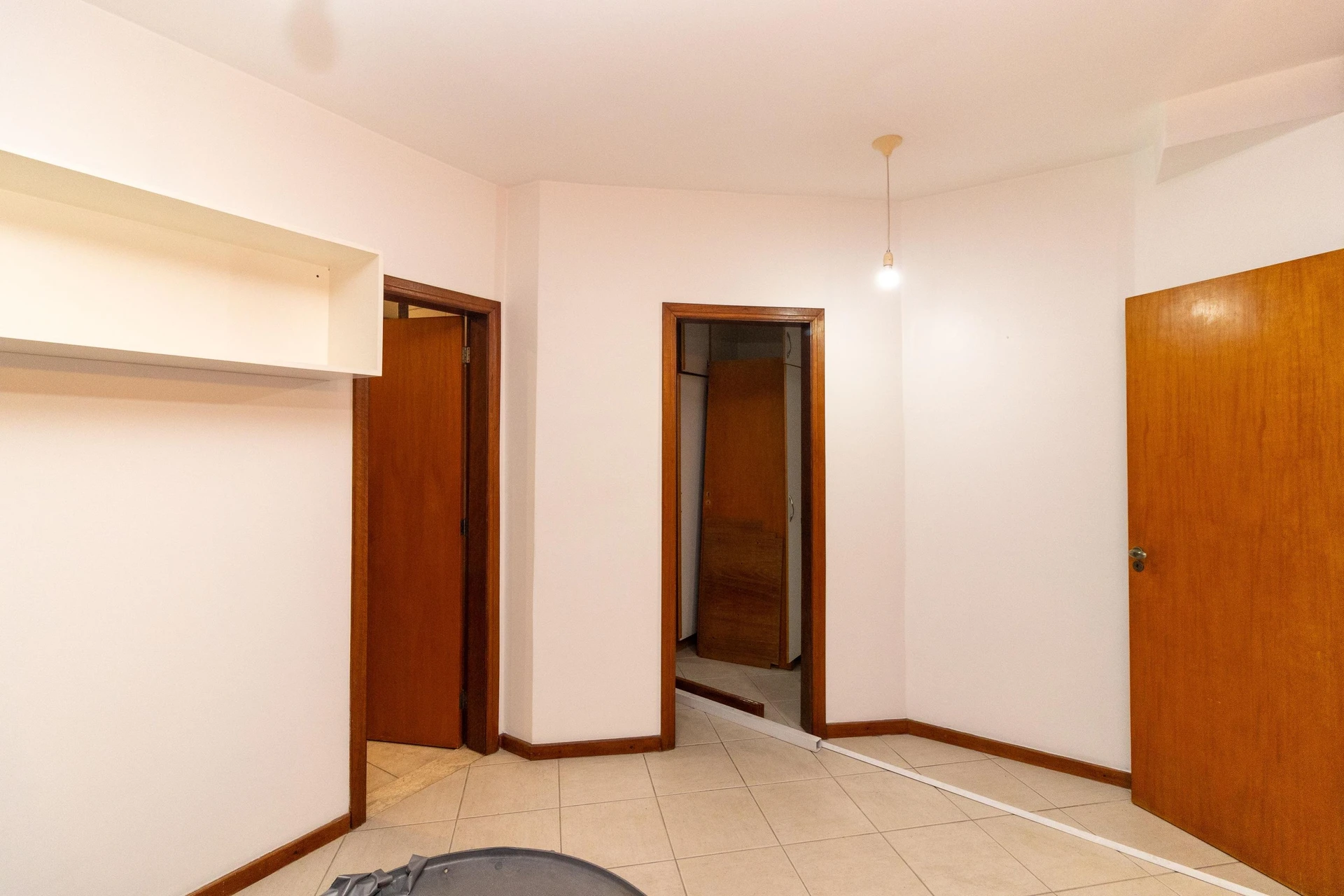 4-bedroom apartment with 2 en-suite bathrooms and garden — photo 76