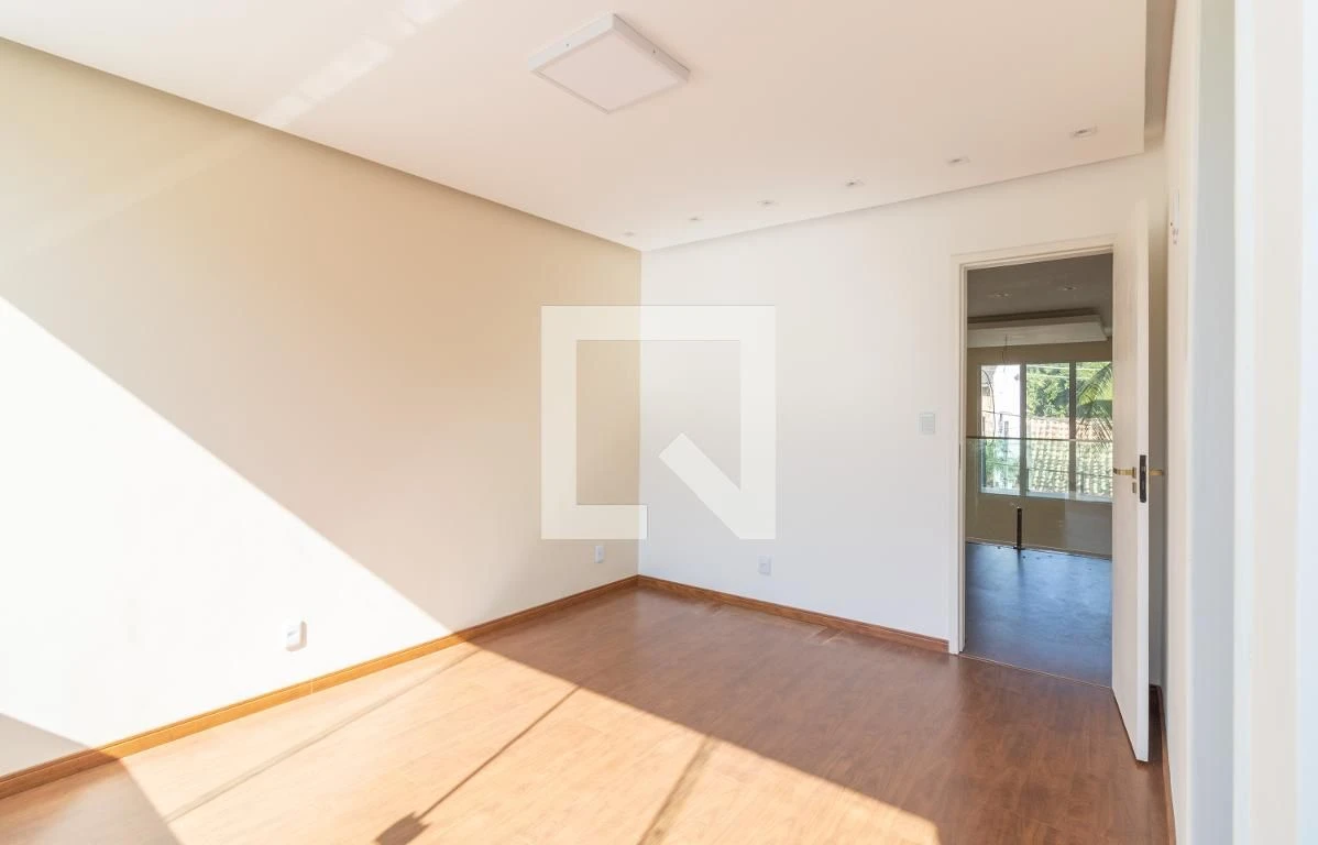 Furnished house, 195 m², with a grill on the balcony — photo 14