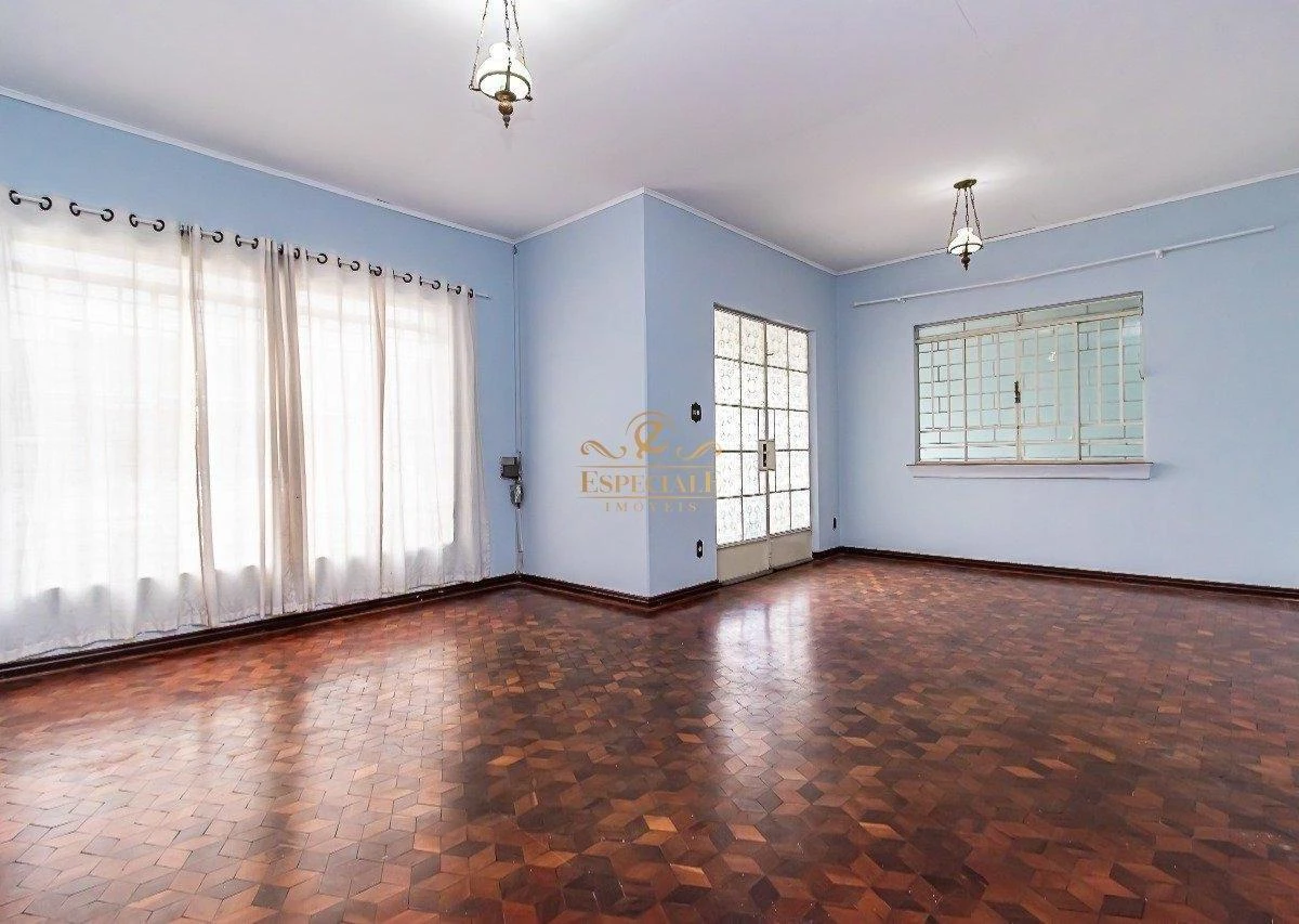 Bañera y 3 dormitorios: casa de 145 m² — photo 24