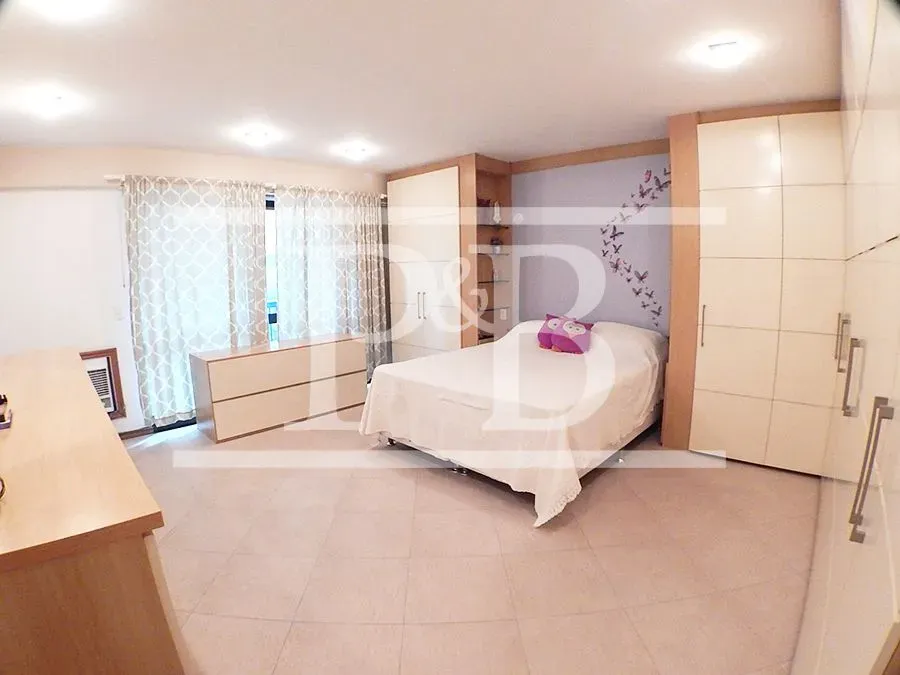 4-bedroom apartment with 266 m² and 4 parking spaces — photo 10