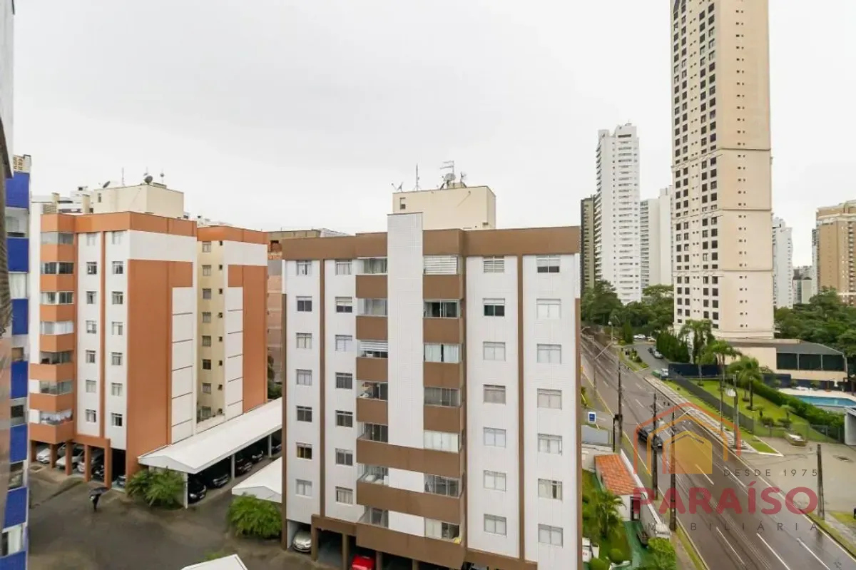 2-bedroom apartment with a grill on the balcony — photo 37