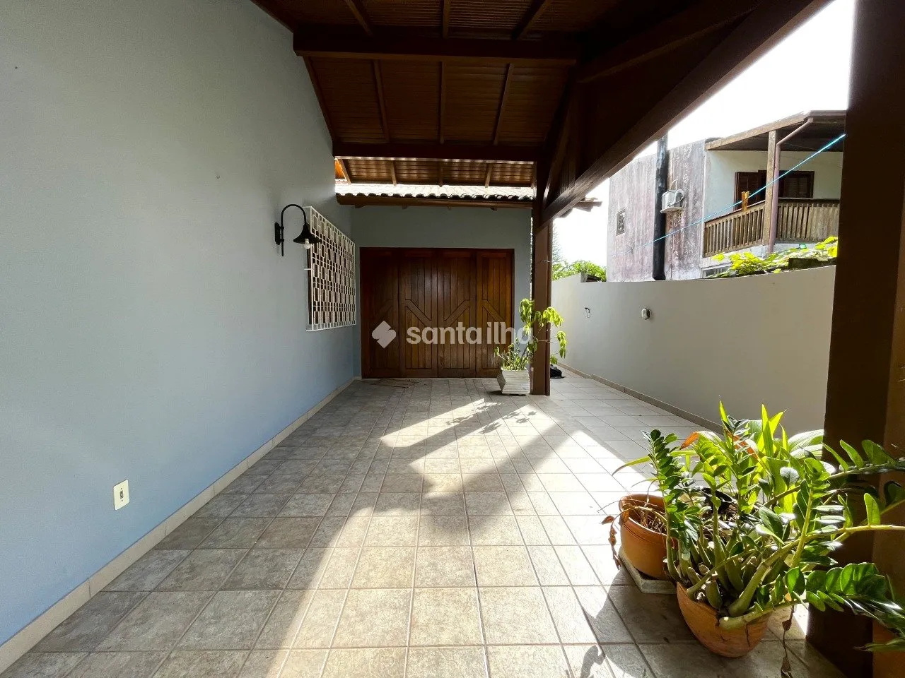 200 m² house with a private BBQ and a grill on the balcony — photo 35