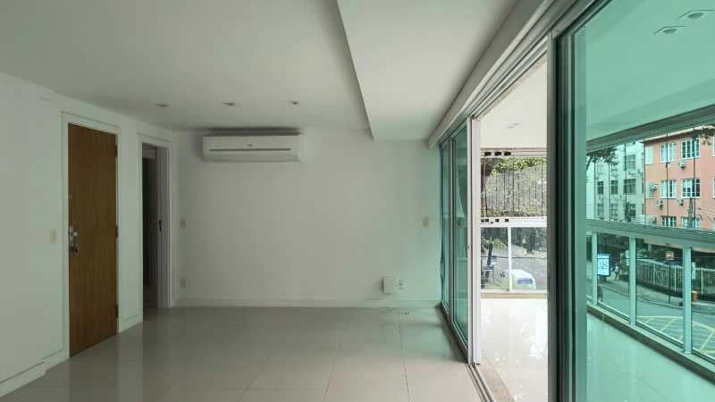 Apartamento de 198 m² com 4 suítes e varanda — photo 8