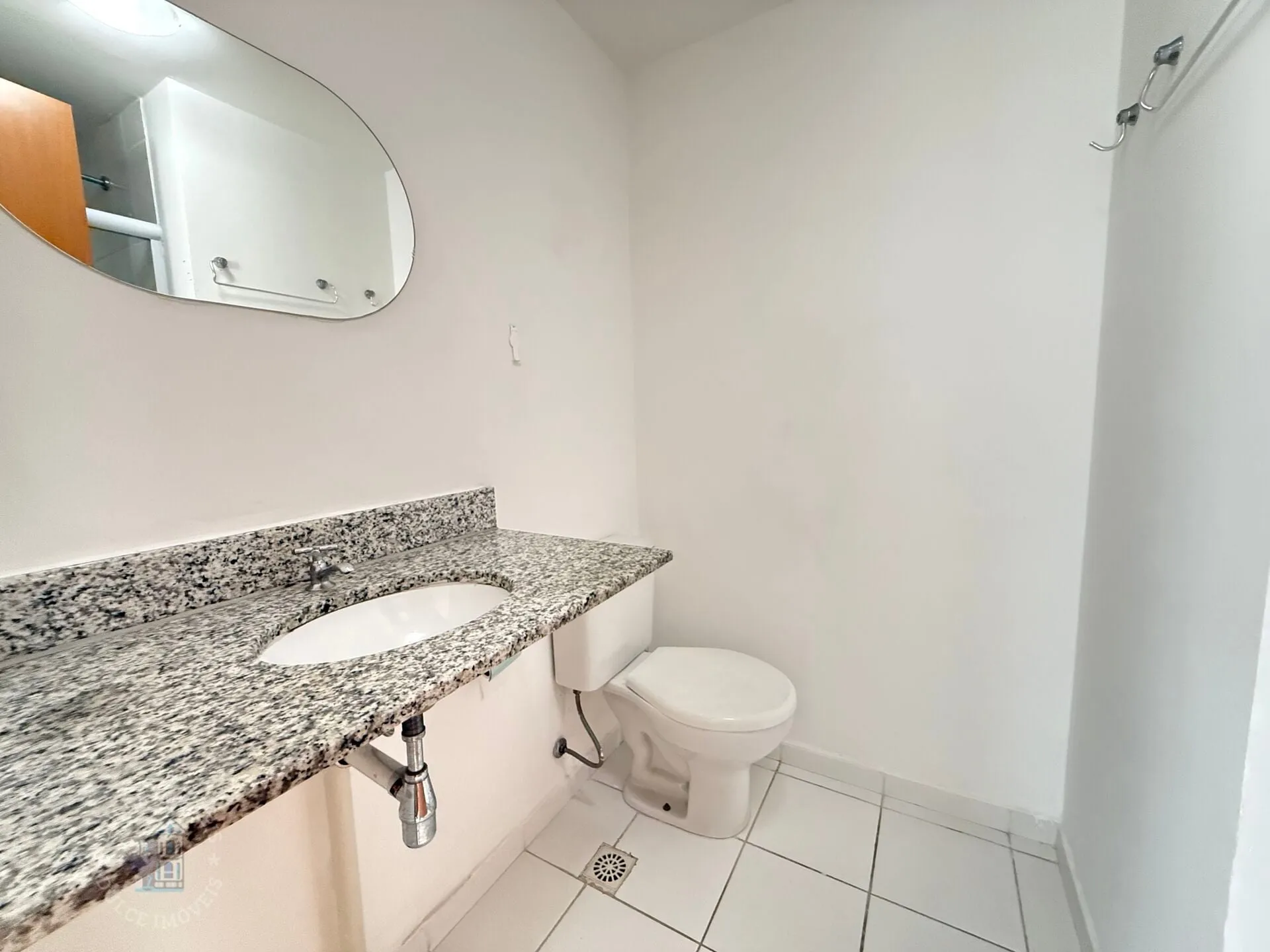 Квартира з 2 спальнями та 1 паркомісцем, 60 м² — photo 16