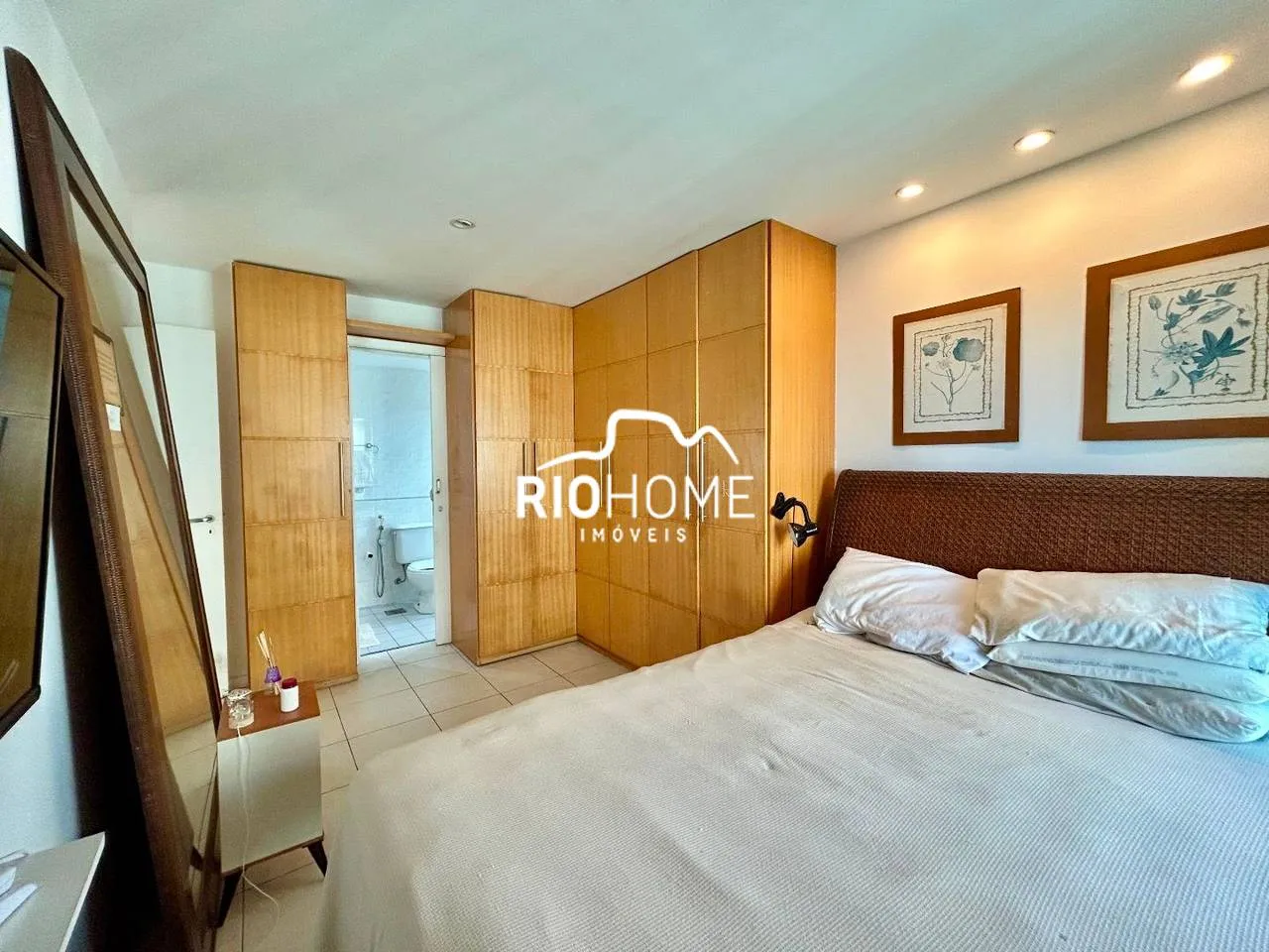 4-bedroom apartment with a water view in Rio de Janeiro — photo 6