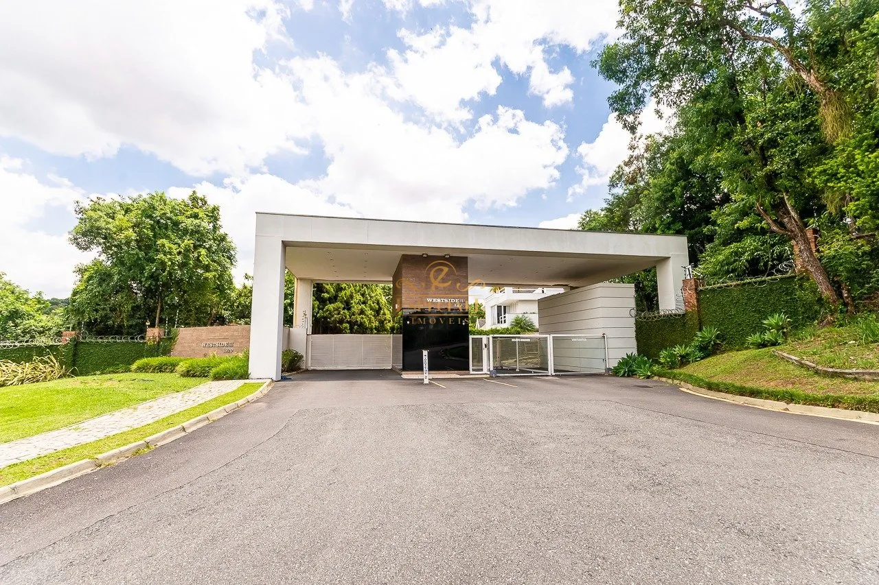 Furnished house with 3 en-suite bedrooms and 631 m² — photo 81