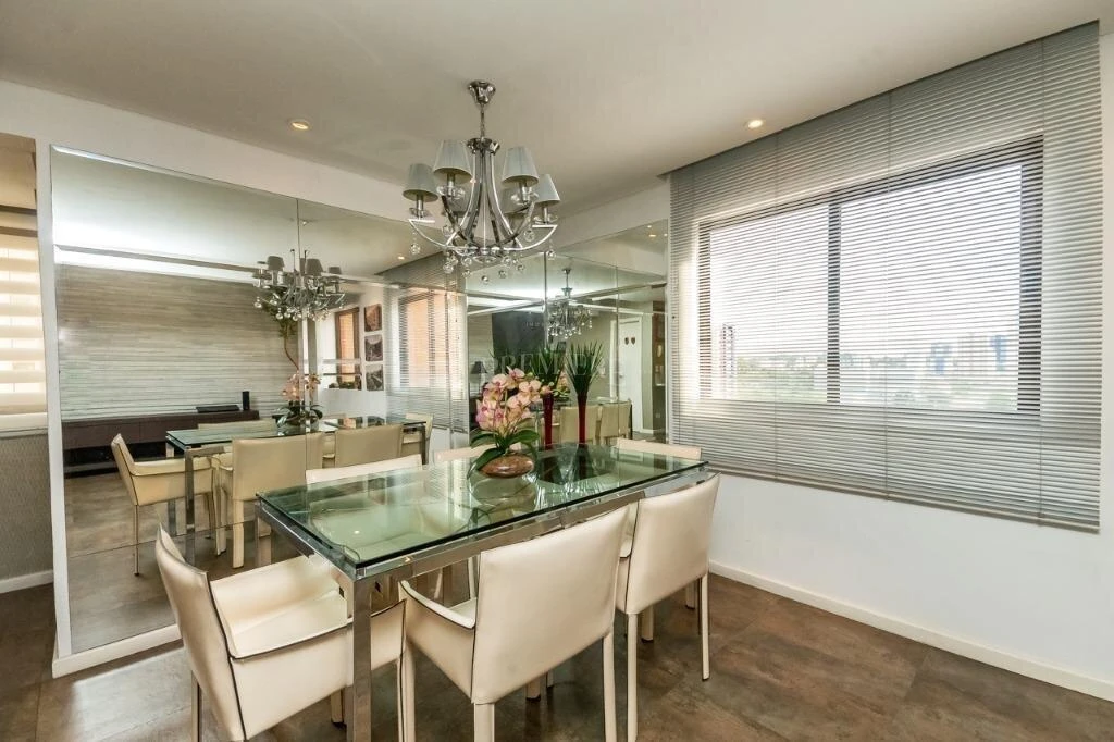 One-bedroom apartment with a bathtub in Curitiba — photo 7