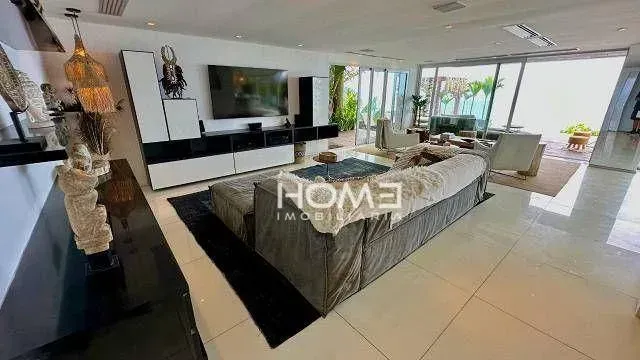 Меблированный дом с 5 спальнями и 700 м² — photo 18