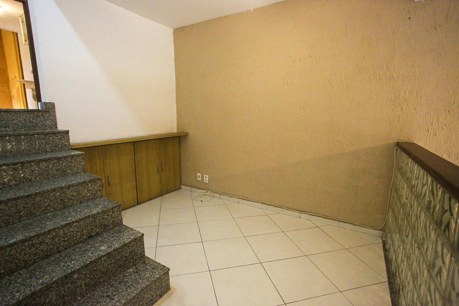 4-bedroom house with a bathtub in Rio de Janeiro — photo 49