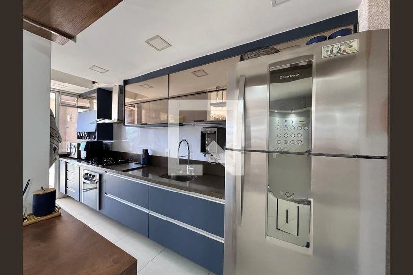 Furnished 3-bedroom apartment with 235 m² and 2 parking — photo 14