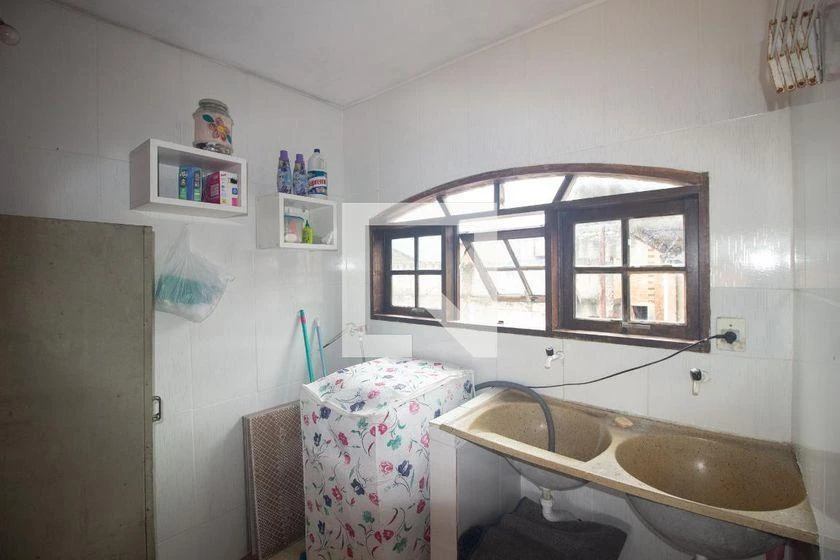 2-bedroom house with a grill on the balcony — photo 36