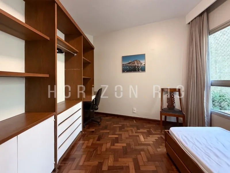 4-bedroom apartment with a home office in Rio de Janeiro — photo 13